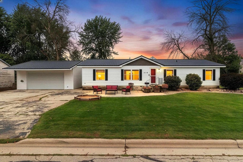 Photo of 415 W 2nd STREET, Shawano, WI 54166 (MLS # 50332476)