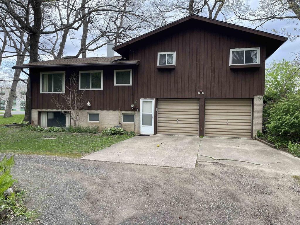 Photo of 7001 W Old Sauk ROAD, Middleton, WI 53562 (MLS # 2022181)