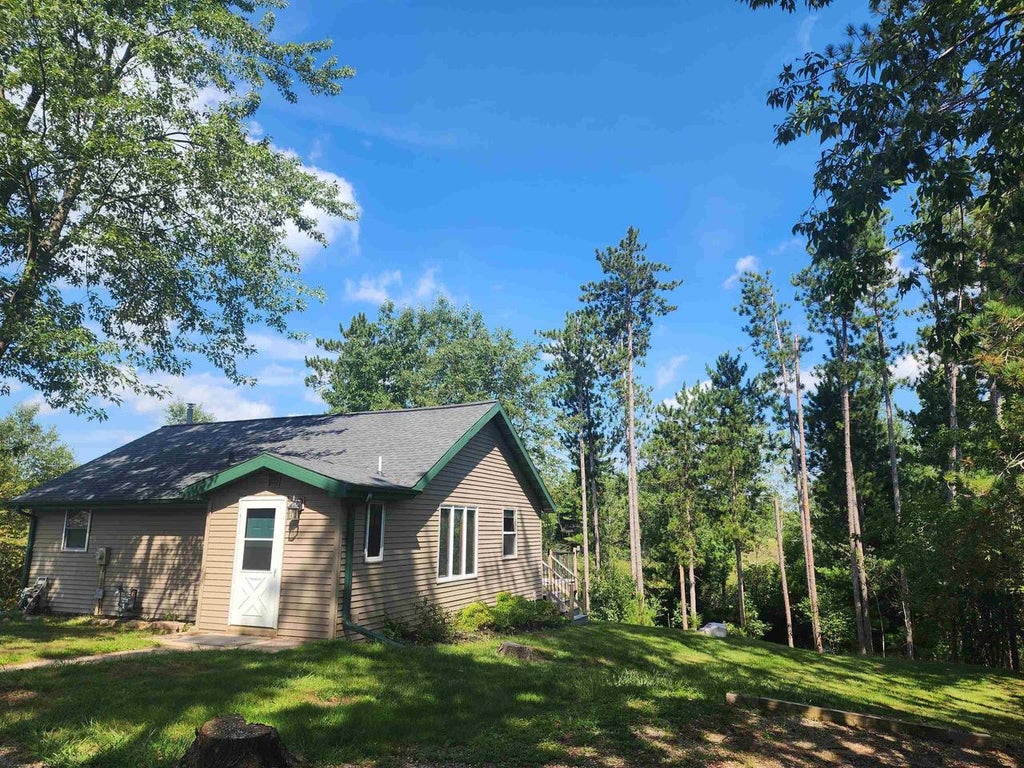 Photo of E2024 Waletta DRIVE, Waupaca, WI 54981 (MLS # 50332234)
