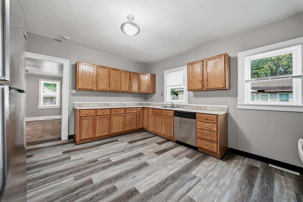 Photo of 639 Niagara St #1-2, Eau Claire, WI 54703 (MLS # 1603660)