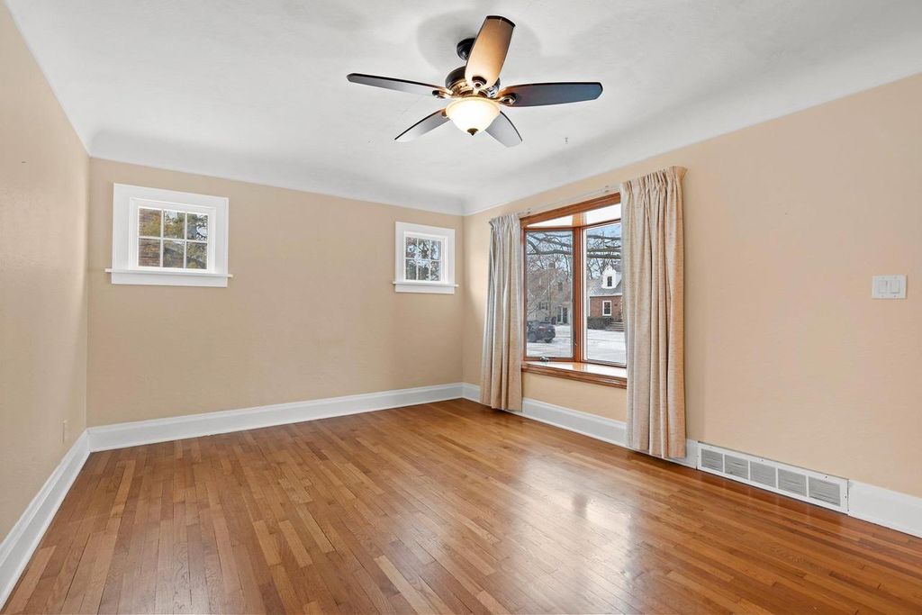 Photo of 714 Maple STREET, Neenah, WI 54956 (MLS # 50320045)