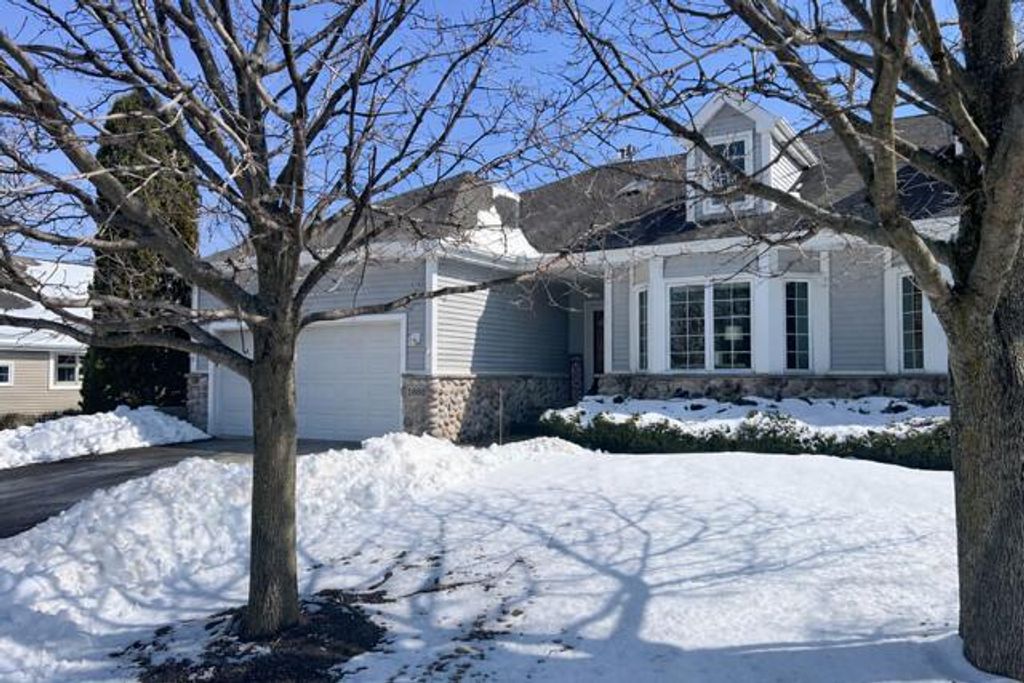 Photo of 1668 Iroquois AVENUE, Grafton, WI 53024 (MLS # 1954723)