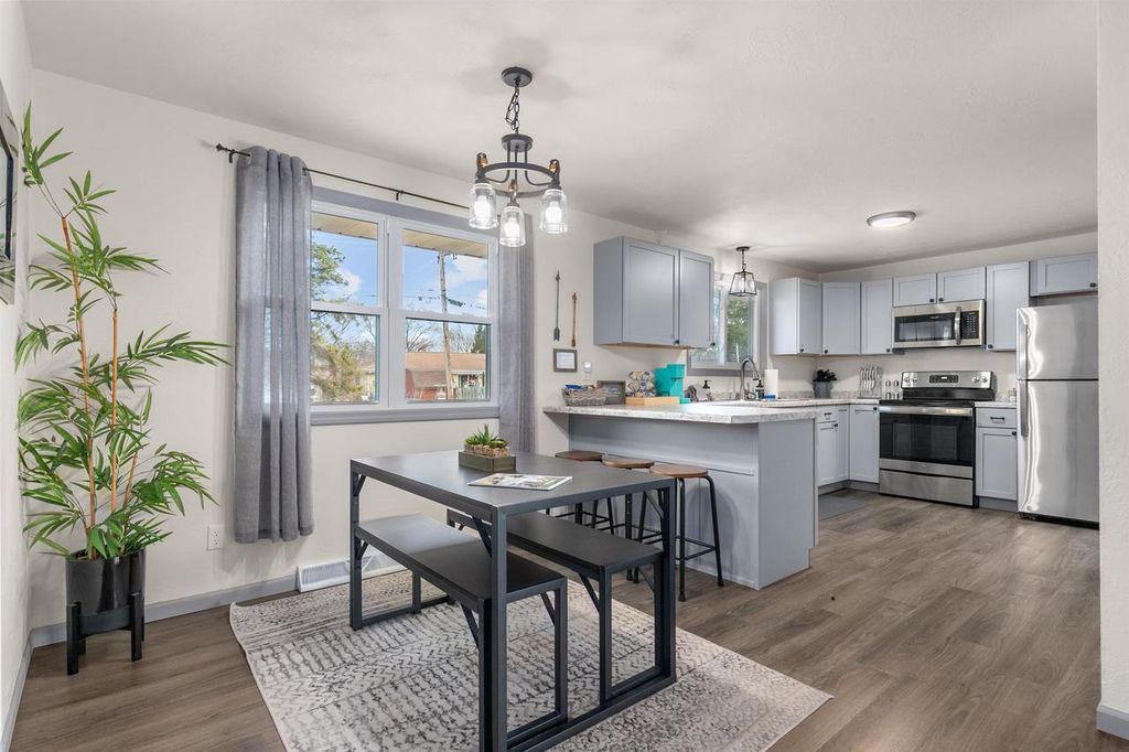 Photo of 1170 Raleigh STREET, Green Bay, WI 54304 (MLS # 50320292)