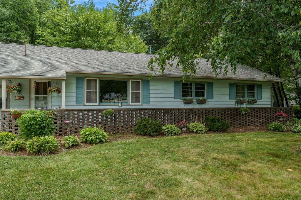 Photo of 2530 Sunset DRIVE, Beloit, WI 53511 (MLS # 2029821)