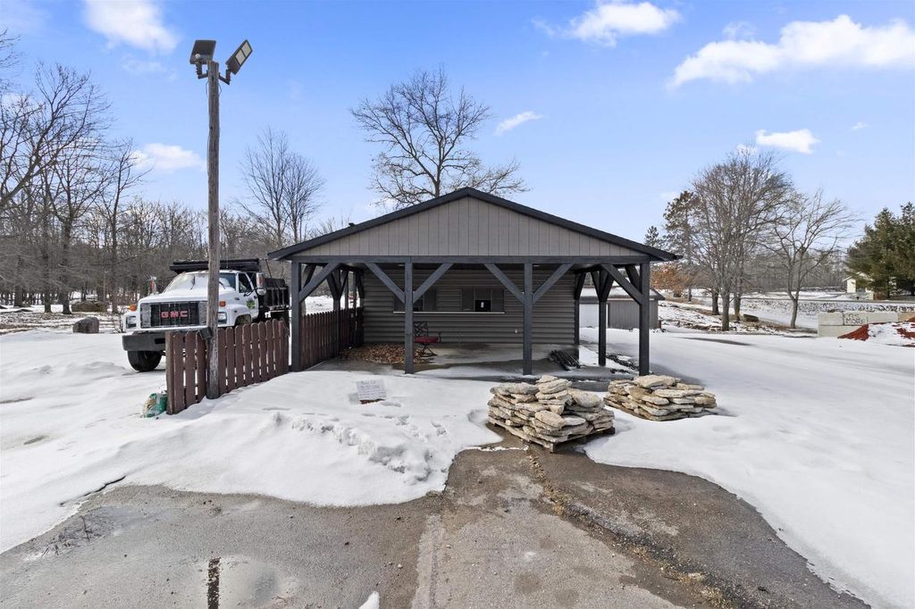 Photo of W11375 County Road X, Crivitz, WI 54114 (MLS # 50321401)