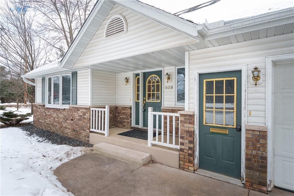 Photo of 109 Westover ROAD, Eau Claire, WI 54701 (MLS # 1598329)