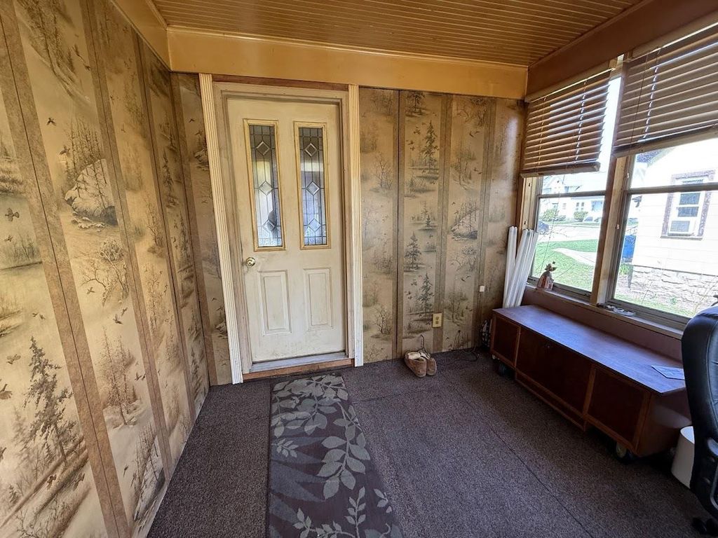 Photo of 857 Franklin STREET, Oshkosh, WI 54901 (MLS # 50324273)