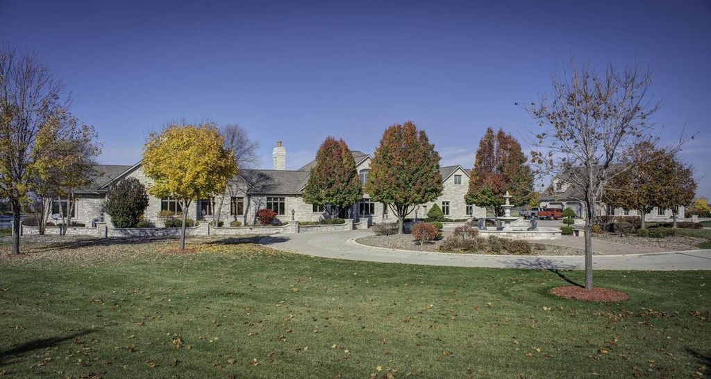 Photo of 5696 School DRIVE, Green Bay, WI 54313 (MLS # 50322457)