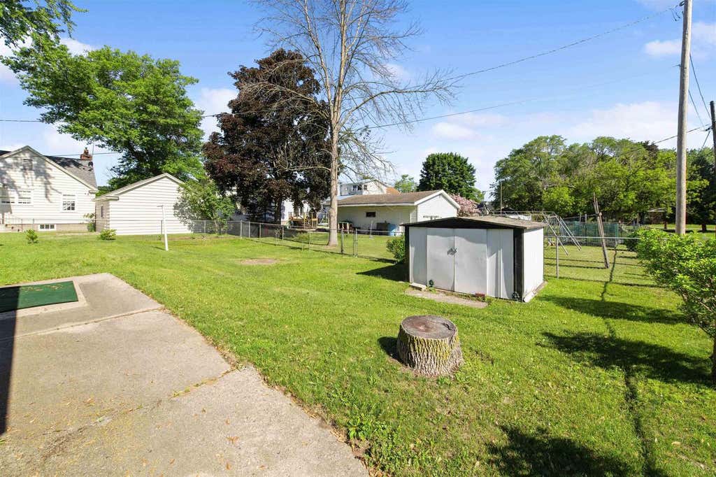 Photo of 1024 W Hosmer STREET, Marinette, WI 54143 (MLS # 50327522)