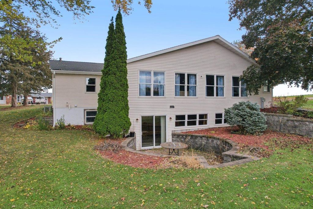 Photo of 7108 Meier ROAD, Middleton, WI 53562 (MLS # 2010944)