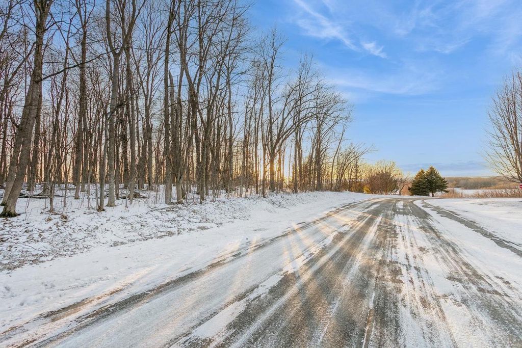 Photo of W5413 Michael DRIVE, Hilbert, WI 54129 (MLS # 50320842)