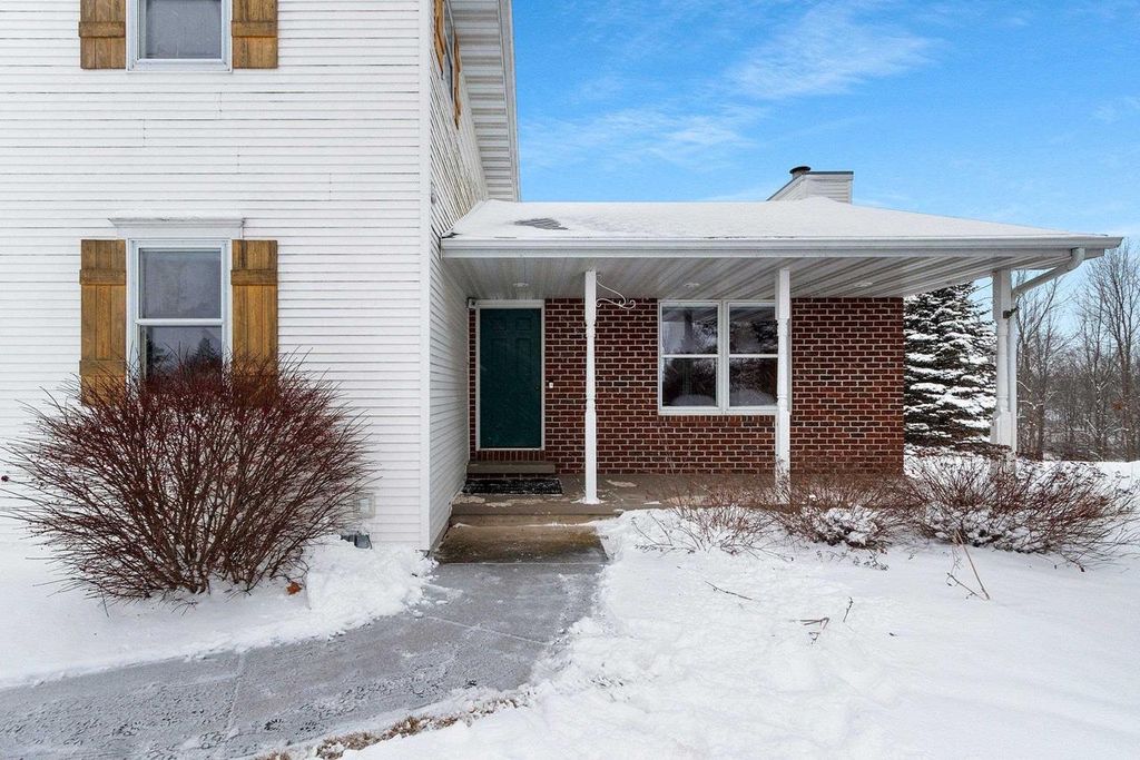 Photo of 6220 Maribel ROAD, Denmark, WI 54208 (MLS # 50318828)