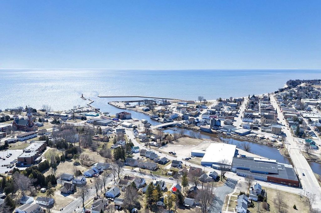 Photo of 219 Rolland STREET, Algoma, WI 54201 (MLS # 50323404)