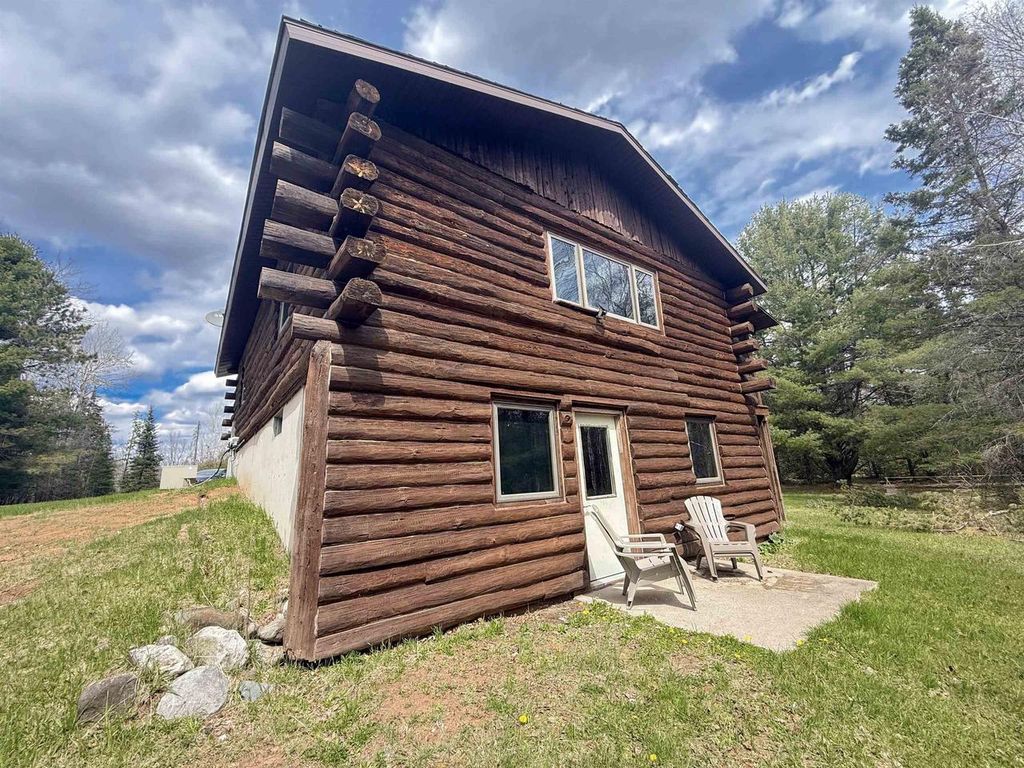 Photo of 463 West Fischer Lake PARKWAY, Niagara, WI 54151 (MLS # 50325266)