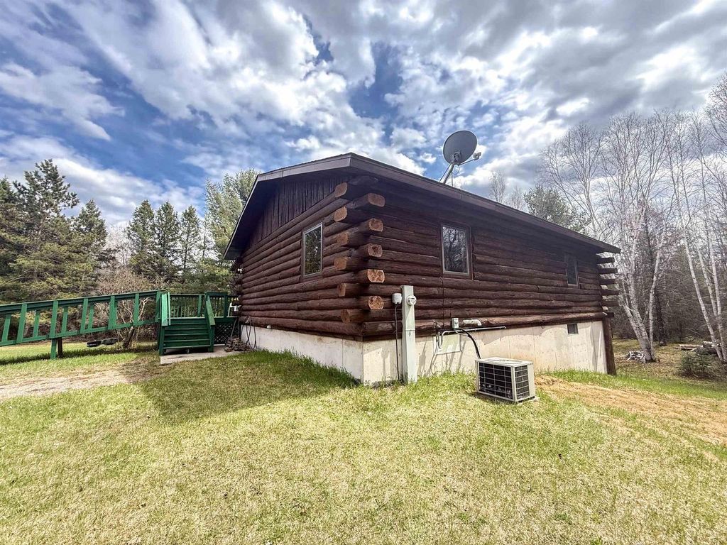 Photo of 463 West Fischer Lake PARKWAY, Niagara, WI 54151 (MLS # 50325266)