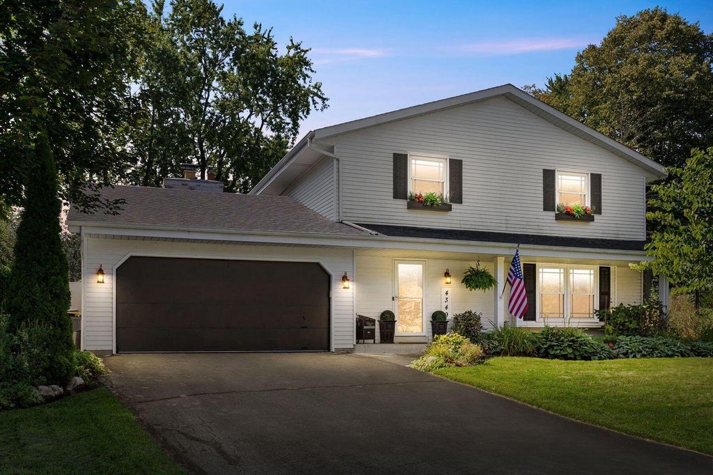 Photo of 4349 Woodbury LANE, Mount Pleasant, WI 53403 (MLS # 1980339)