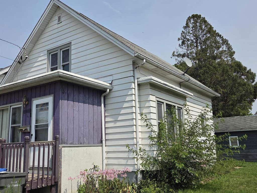 Photo of 311 S Monroe STREET, Watertown, WI 53094 (MLS # 2030254)
