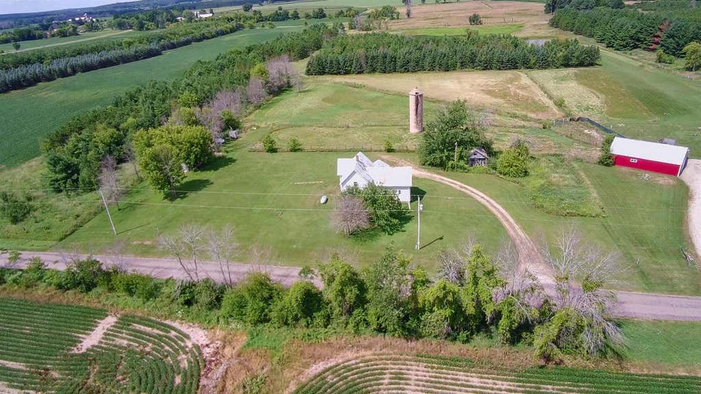 Photo of N6221 32nd AVENUE, Fremont, WI 54940 (MLS # 50329640)