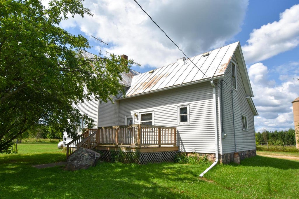 Photo of N6221 32nd AVENUE, Fremont, WI 54940 (MLS # 50329640)