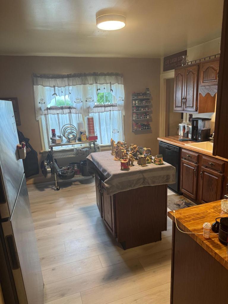 Photo of 2002 Wollmer STREET, Manitowoc, WI 54220 (MLS # 1979724)