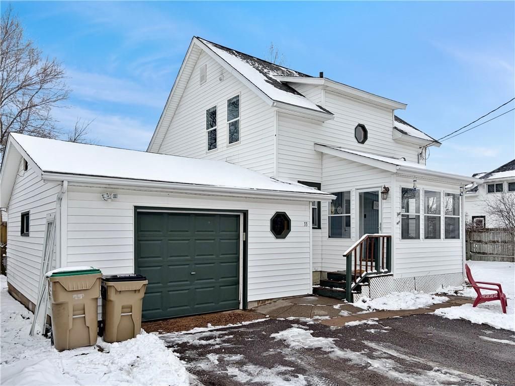 Photo of 33 W Walnut STREET, Chippewa Falls, WI 54729 (MLS # 1598507)