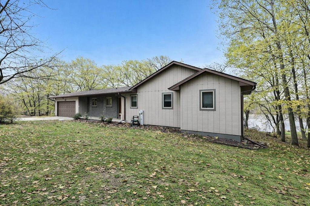 Photo of N5630 Thunderbird ROAD, Portage, WI 53901 (MLS # 2015212)