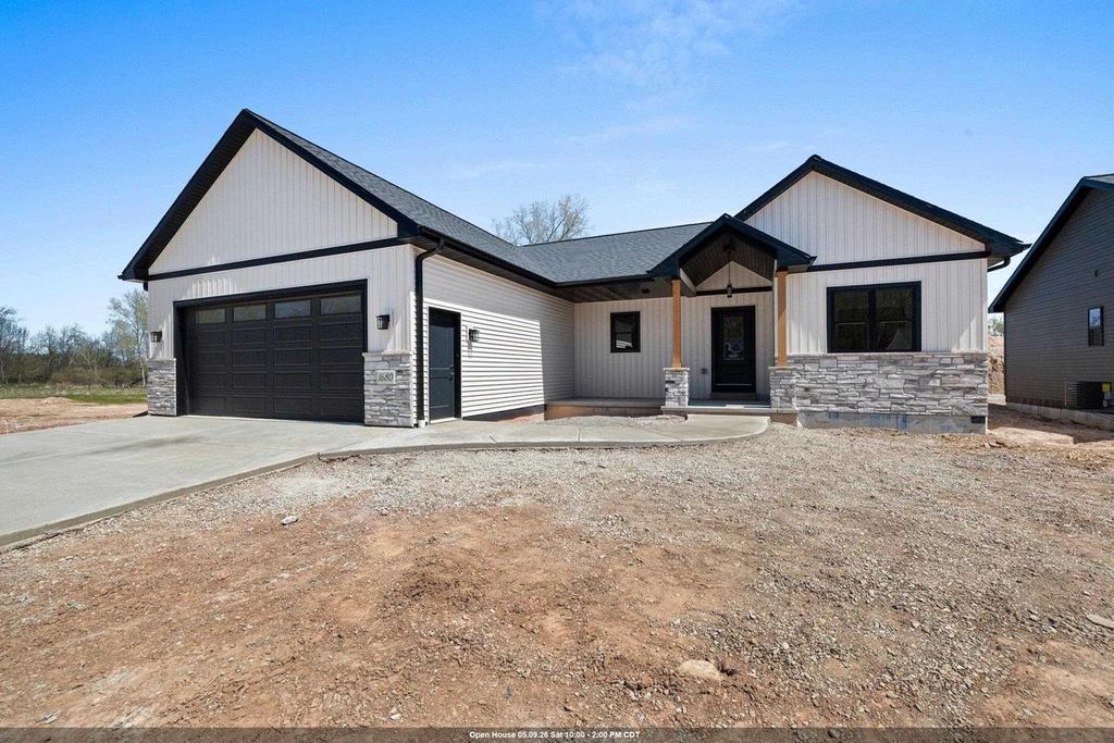 Photo of 1680 Trefoil TRAIL, Green Bay, WI 54313 (MLS # 50321548)