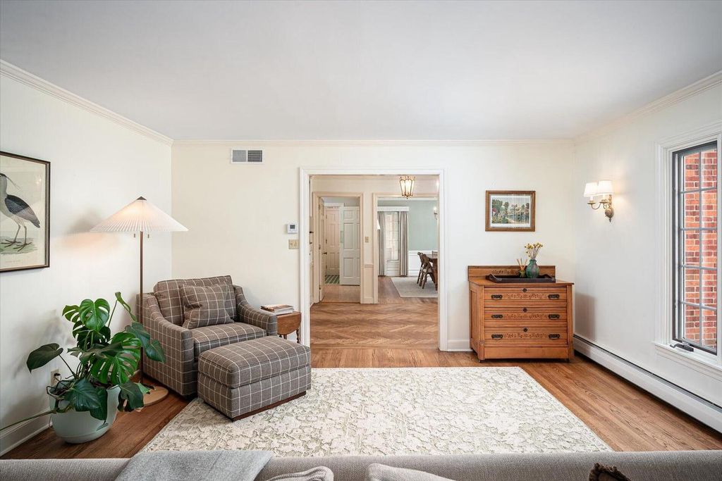 Photo of 739 Cliffwood LANE, La Crosse, WI 54601 (MLS # 1954122)