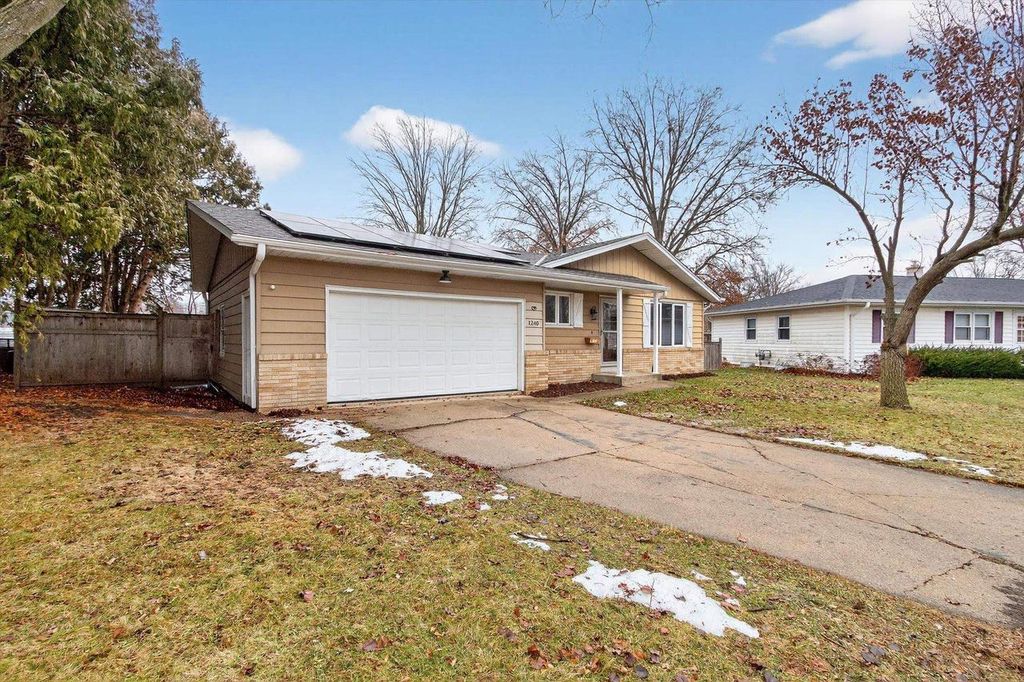 Photo of 1240 Boynton COURT, Janesville, WI 53545 (MLS # 2014117)