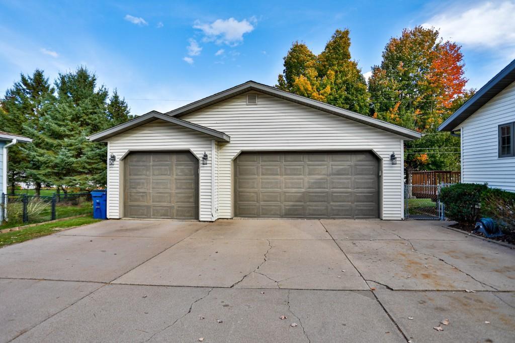 Photo of 1433 N 16th AVENUE, Wausau, WI 54401 (MLS # 22605090)