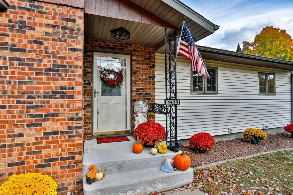 Photo of 1433 N 16th AVENUE, Wausau, WI 54401 (MLS # 22605090)
