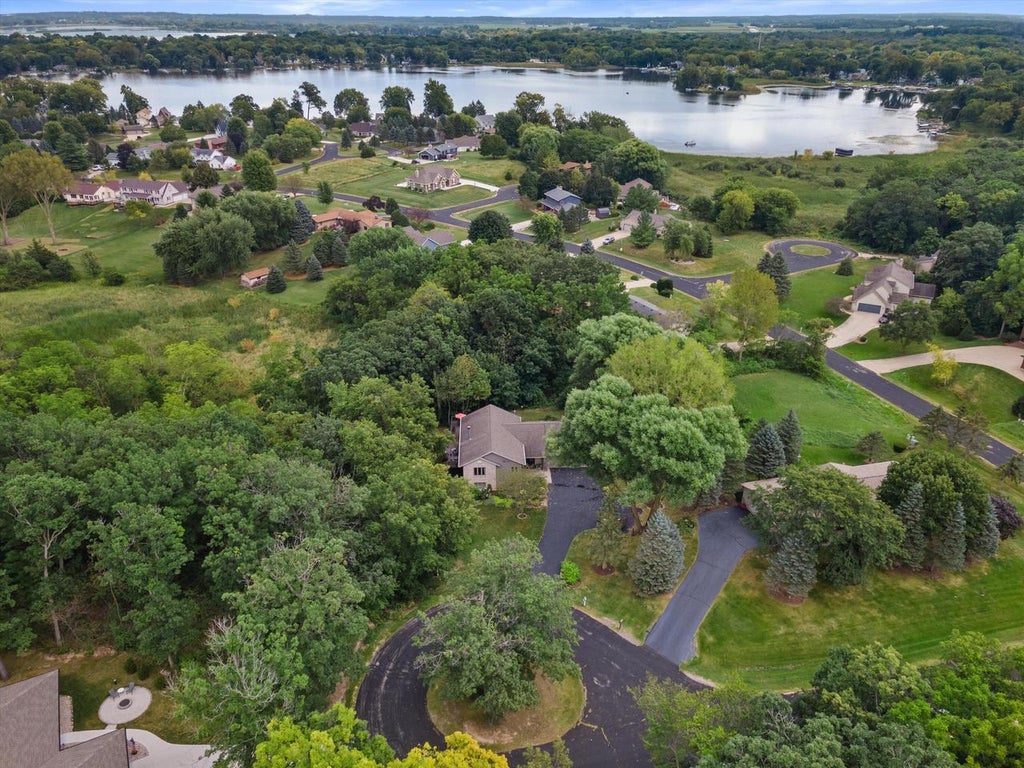Photo of 7125 Deerpath LANE, Waterford, WI 53185 (MLS # 1982953)