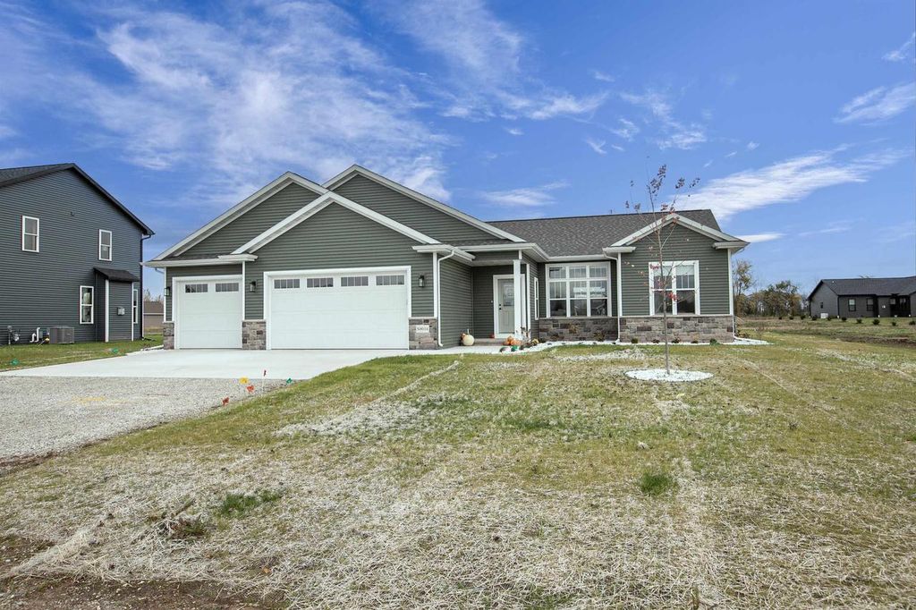 Photo of N8034 Oakwood DRIVE, Sherwood, WI 54169 (MLS # 50317161)