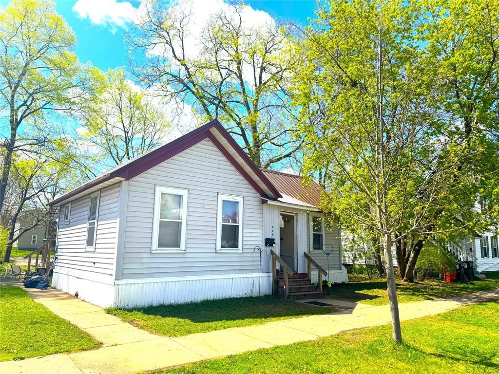 Photo of 809 Niagara STREET, Eau Claire, WI 54703 (MLS # 1600668)