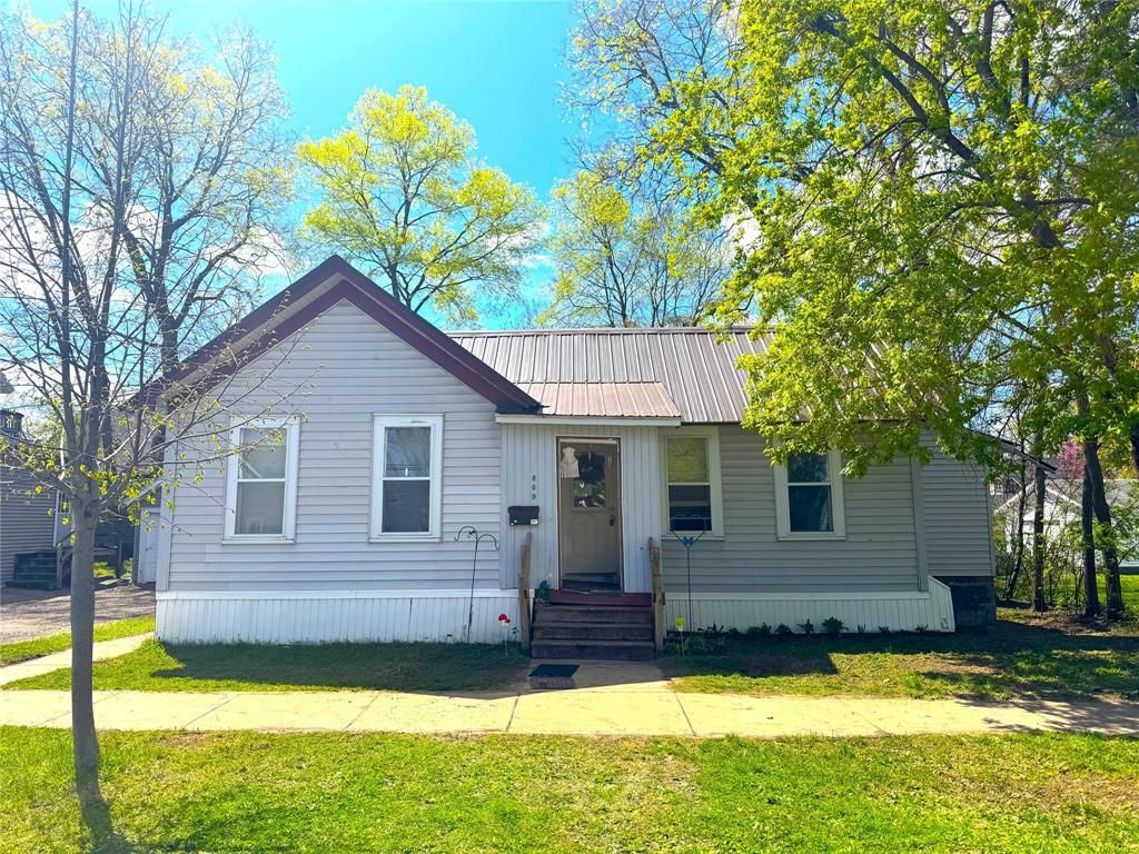 Photo of 809 Niagara STREET, Eau Claire, WI 54703 (MLS # 1600668)