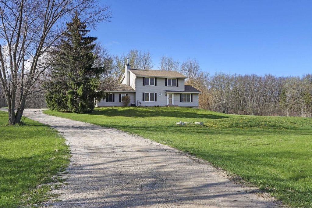 Photo of 26326 Durand AVENUE, Kansasville, WI 53139 (MLS # 1958422)