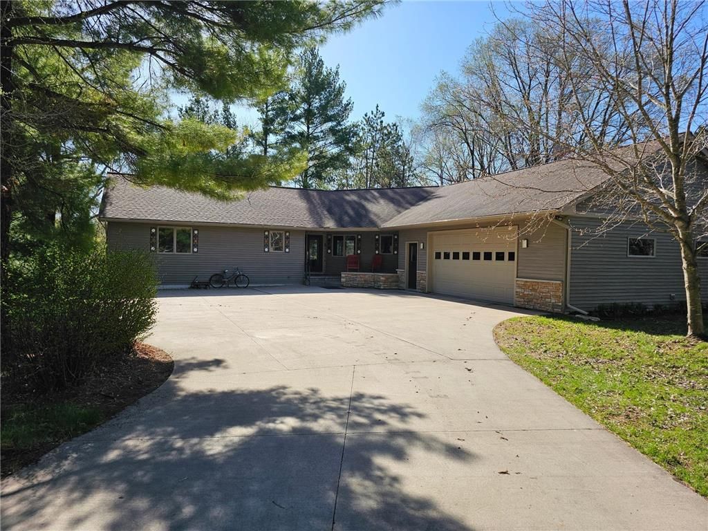 Photo of W10439 880th AVENUE, River Falls, WI 54022 (MLS # 7024323)