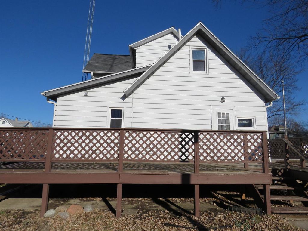Photo of 116 Grove STREET, Randolph, WI 53956 (MLS # 2014897)