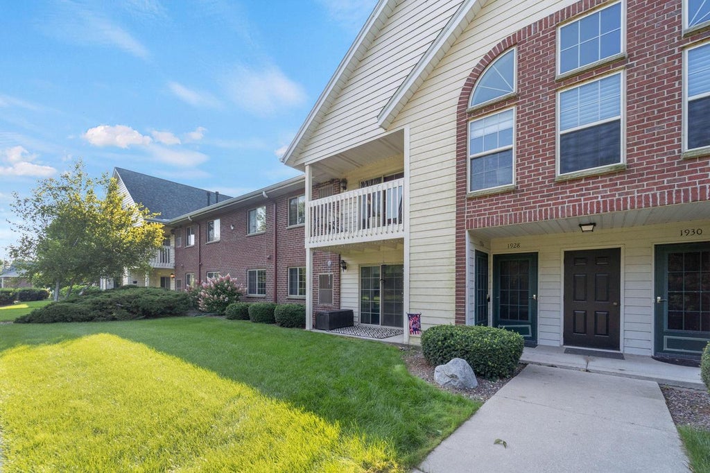 Photo of 1926 Parknoll LANE, Port Washington, WI 53074 (MLS # 1977749)