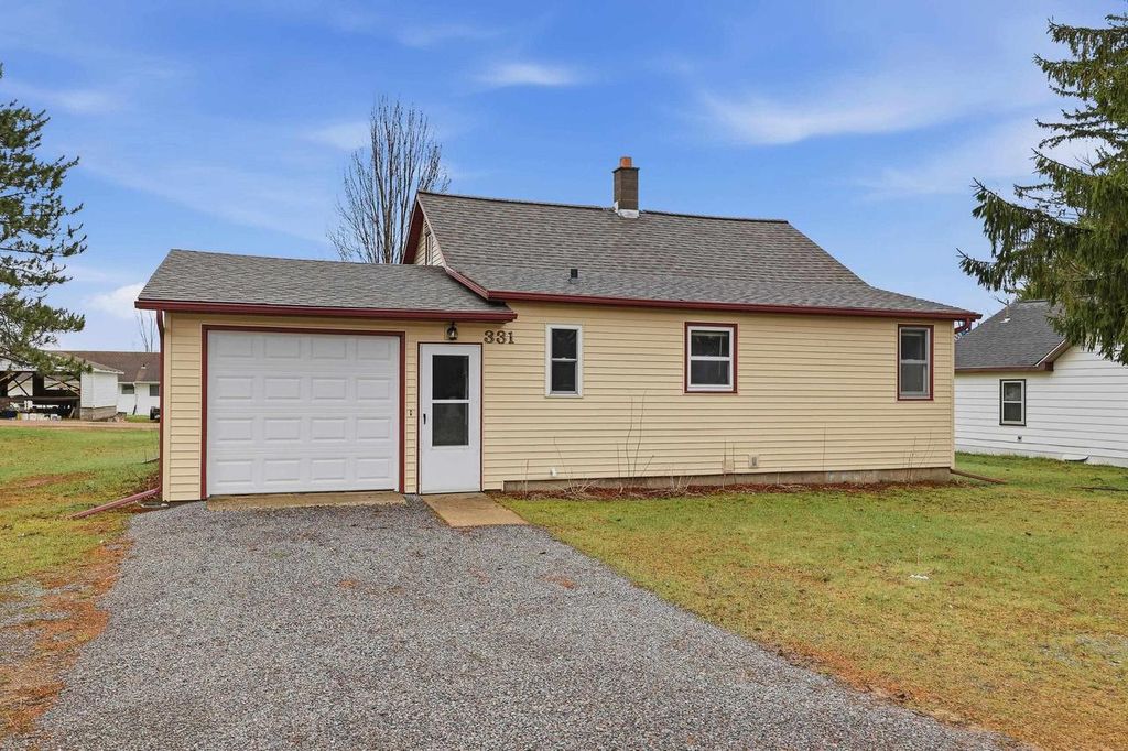 Photo of 331 Second STREET, Rosholt, WI 54473 (MLS # 22601490)