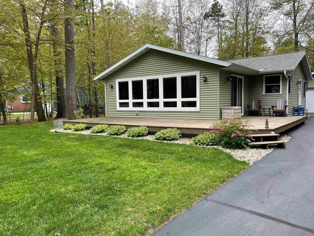 Photo of N2981 Cooke LANE, Marinette, WI 54143 (MLS # 50318614)