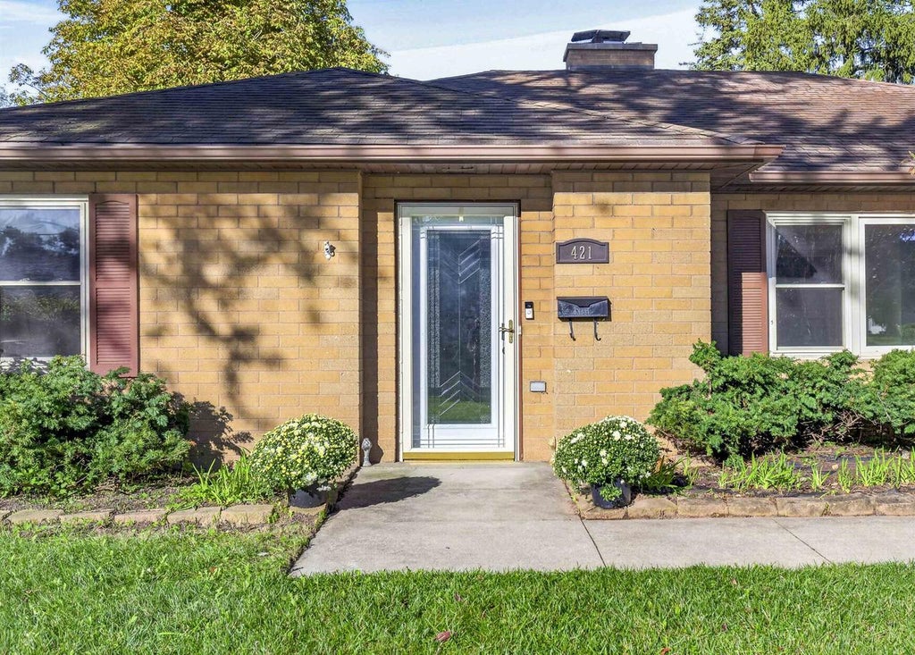 Photo of 421 S Lake STREET, Neenah, WI 54956 (MLS # 50333228)
