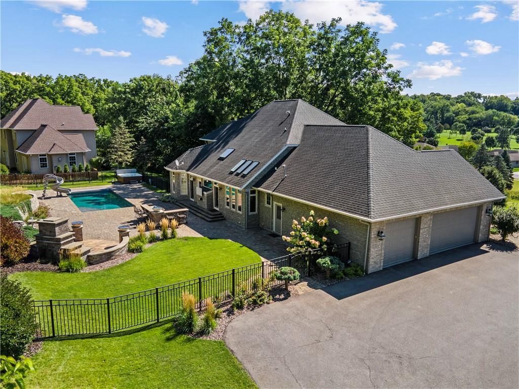 Photo of 1803 Ironwood PLACE, Onalaska, WI 54650 (MLS # 1595995)