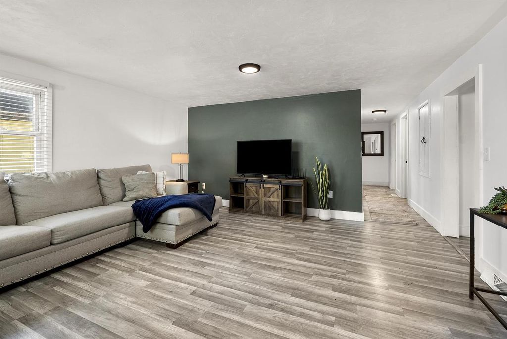 Photo of 3531 N Richmond STREET, Appleton, WI 54911 (MLS # 50319278)