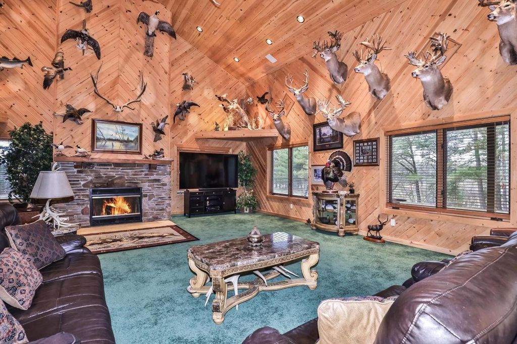 Photo of 9948 &amp; 9880 Siemering DRIVE, Tomahawk, WI 54487 (MLS # 22600994)