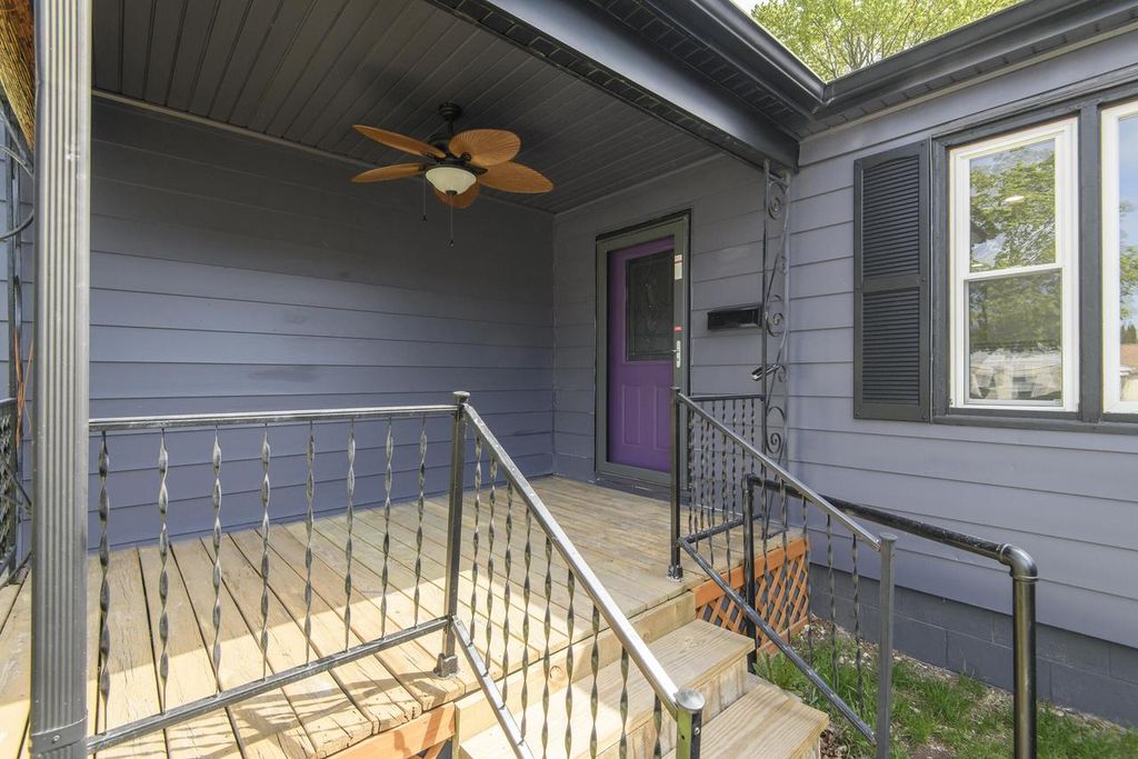 Photo of 5042 N 19th PLACE, Milwaukee, WI 53209 (MLS # 1961187)