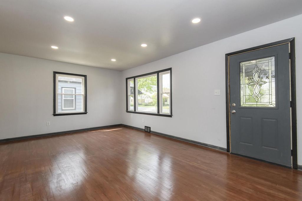 Photo of 5042 N 19th PLACE, Milwaukee, WI 53209 (MLS # 1961187)