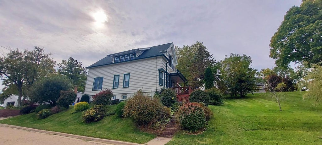 Photo of 220 Commerce STREET, Mayville, WI 53050 (MLS # 1984026)