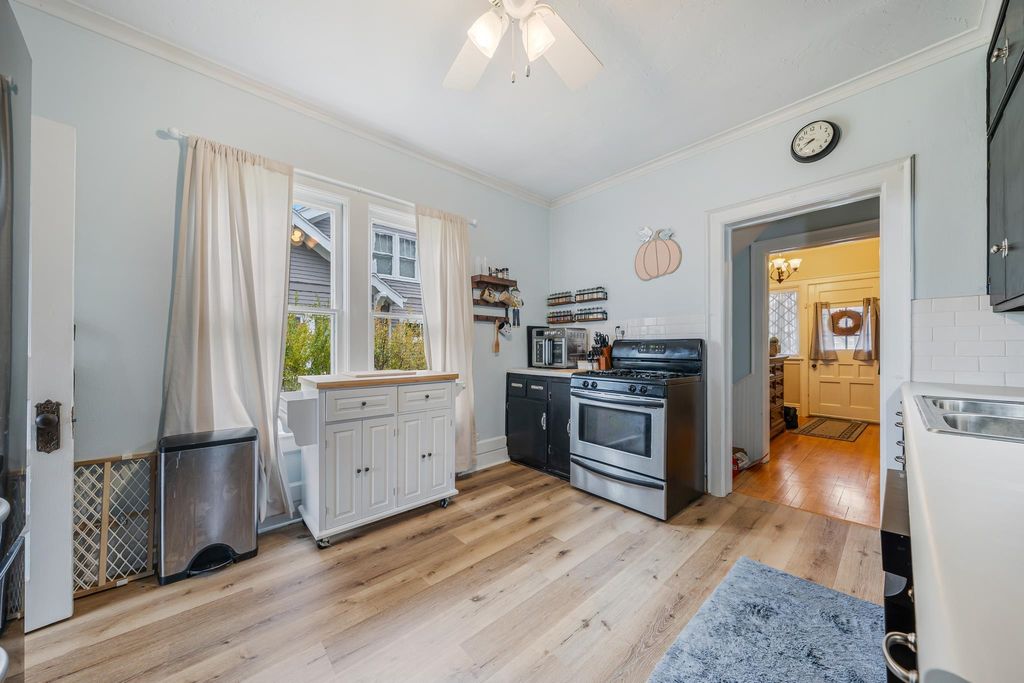 Photo of 1235 Walnut STREET, Oshkosh, WI 54901 (MLS # 50317875)