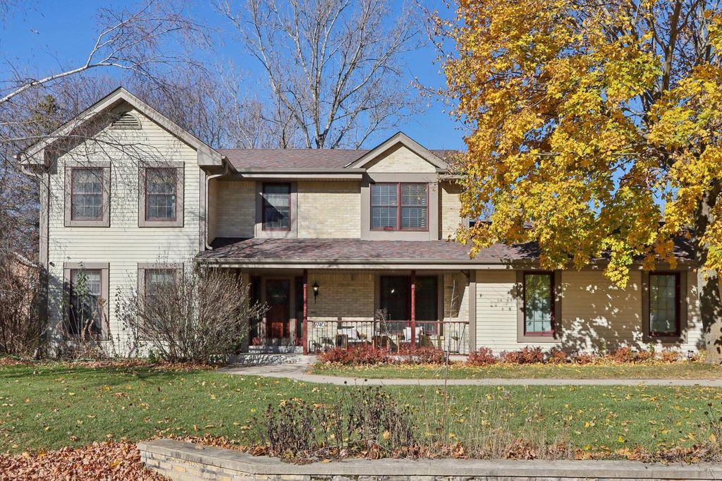 Photo of 9740 W Huntington DRIVE, Mequon, WI 53097 (MLS # 1943059)